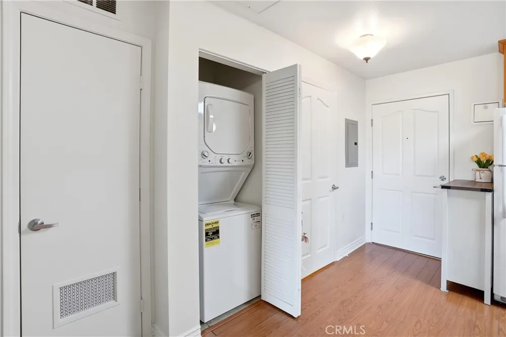 17888 Alburtis Avenue #A105 Artesia, CA 90701