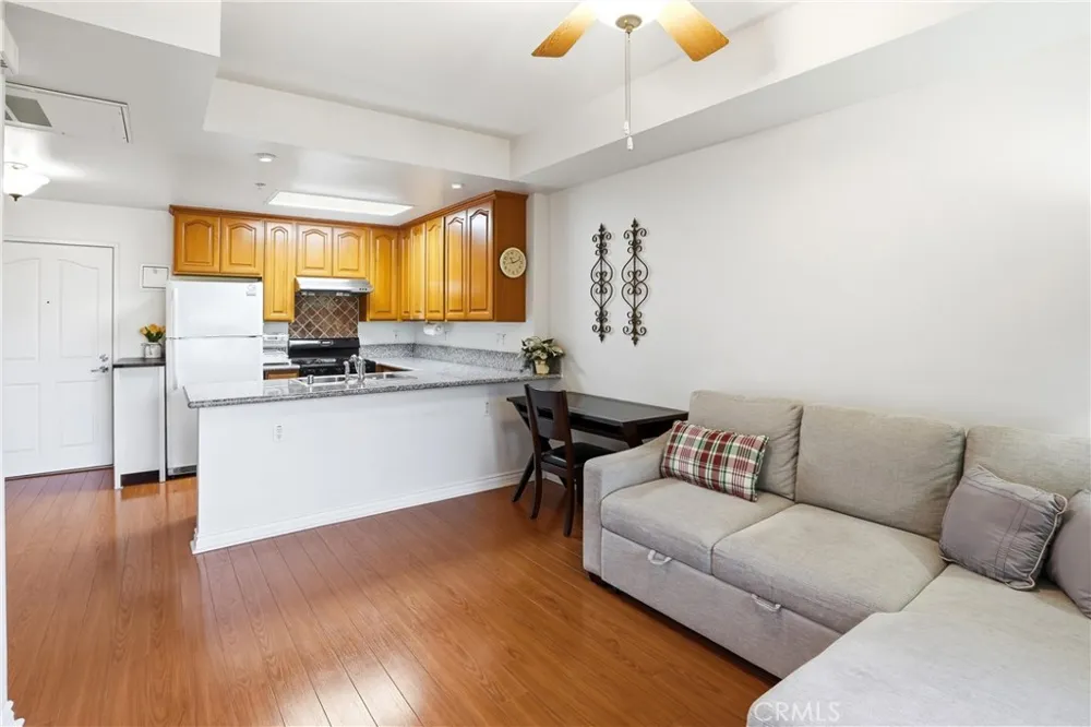 17888 Alburtis Avenue #A105 Artesia, CA 90701