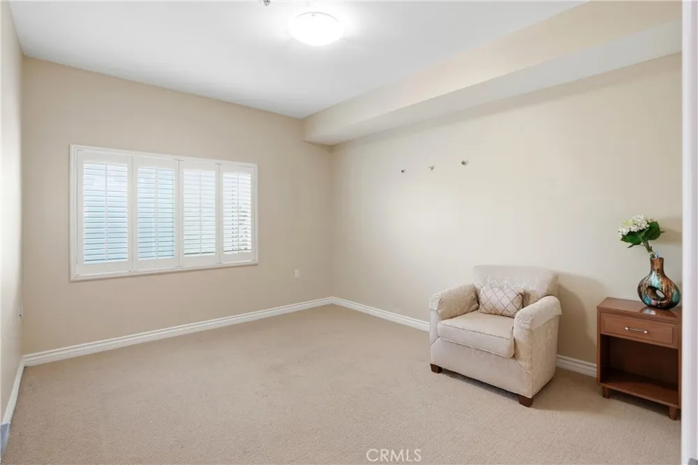 17888 Alburtis Avenue #A105 Artesia, CA 90701