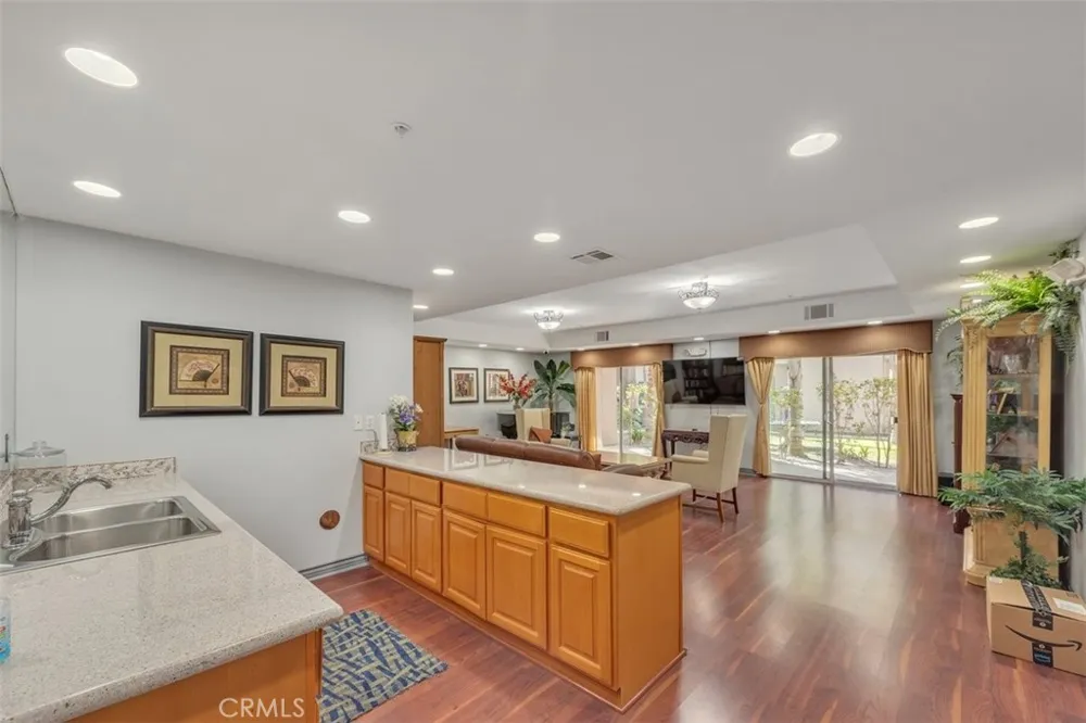 17888 Alburtis Avenue #A105 Artesia, CA 90701