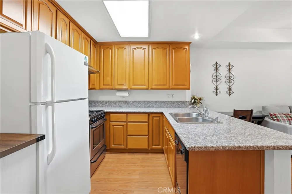 17888 Alburtis Avenue #A105 Artesia, CA 90701