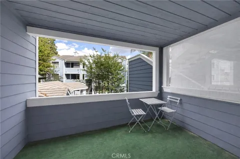 111 S Lakeview