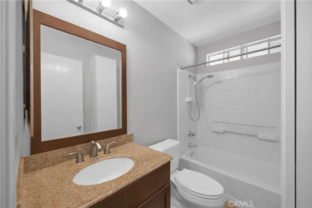 111 S Lakeview #D Placentia, CA 92870