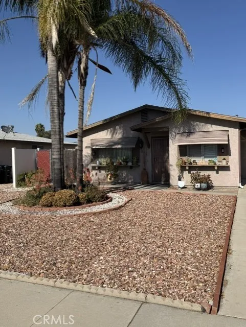 596 San Pasquel Street Hemet, CA 92545