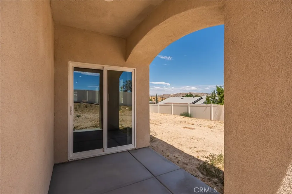 16277 Puesta Del Sol Victorville, CA 92394