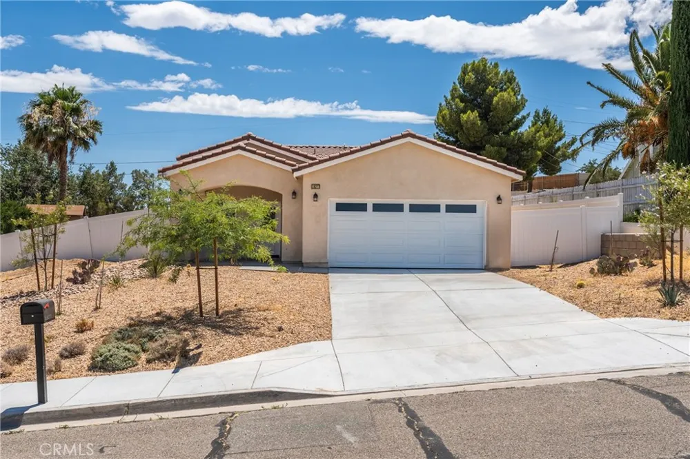 16277 Puesta Del Sol Victorville, CA 92394