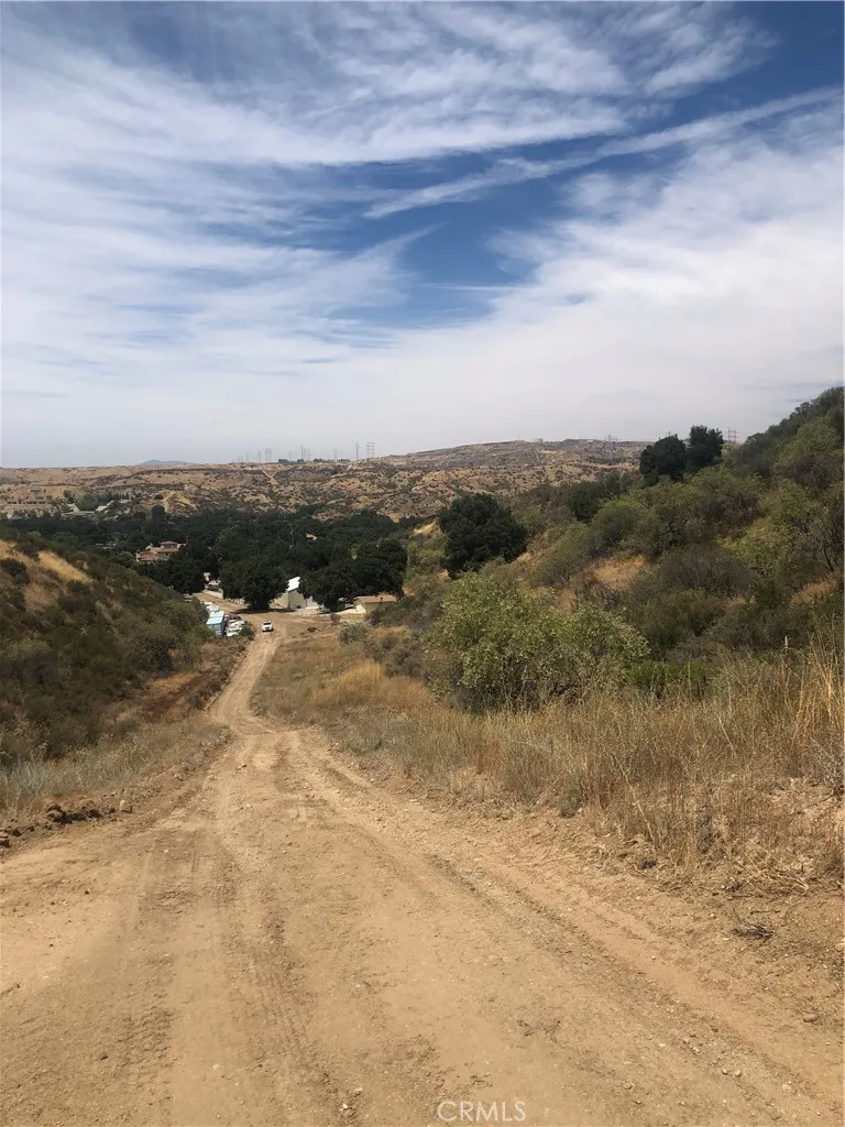 dockweiler Dr Newhall, CA 91321