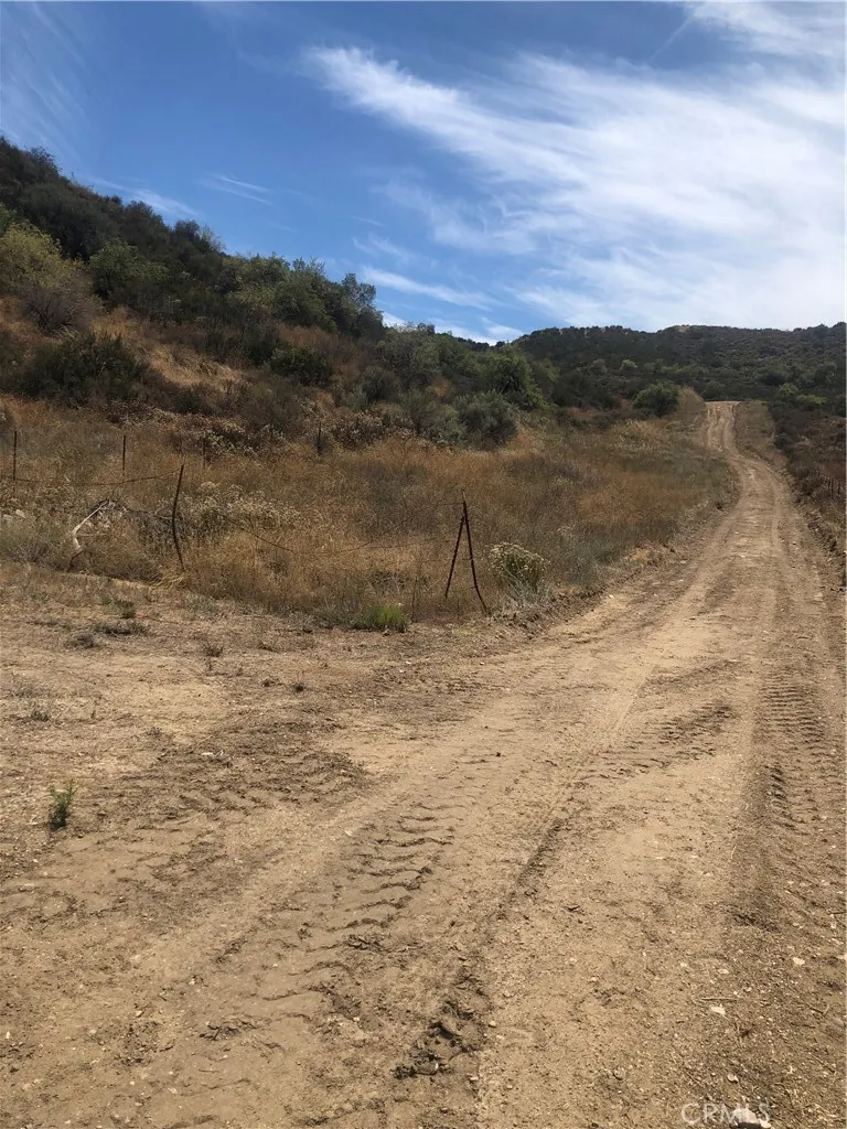 dockweiler Dr Newhall, CA 91321