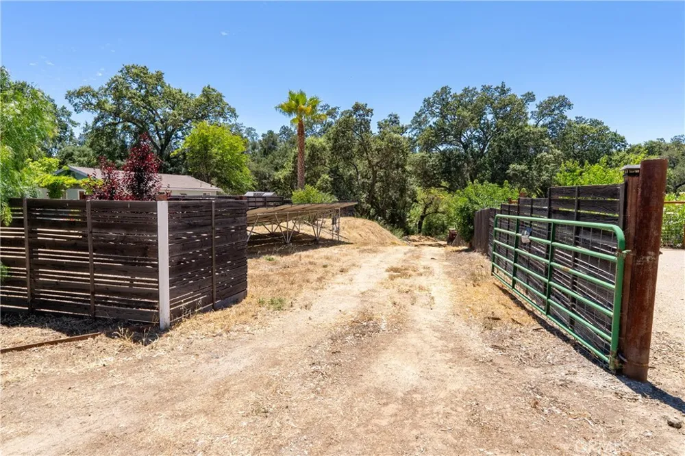 1820 San Ramon Atascadero, CA 93422