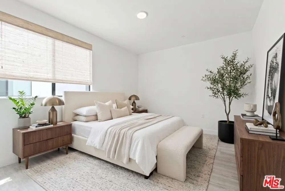 6716 Royce Lane Van Nuys, CA 91411