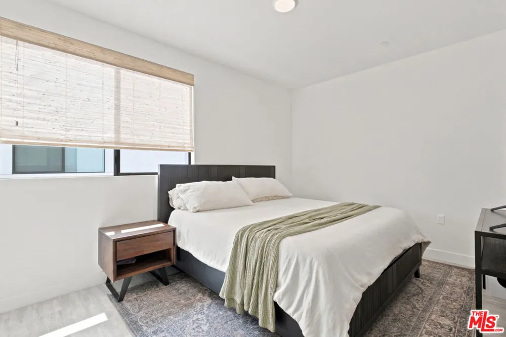 6716 Royce Lane Van Nuys, CA 91411