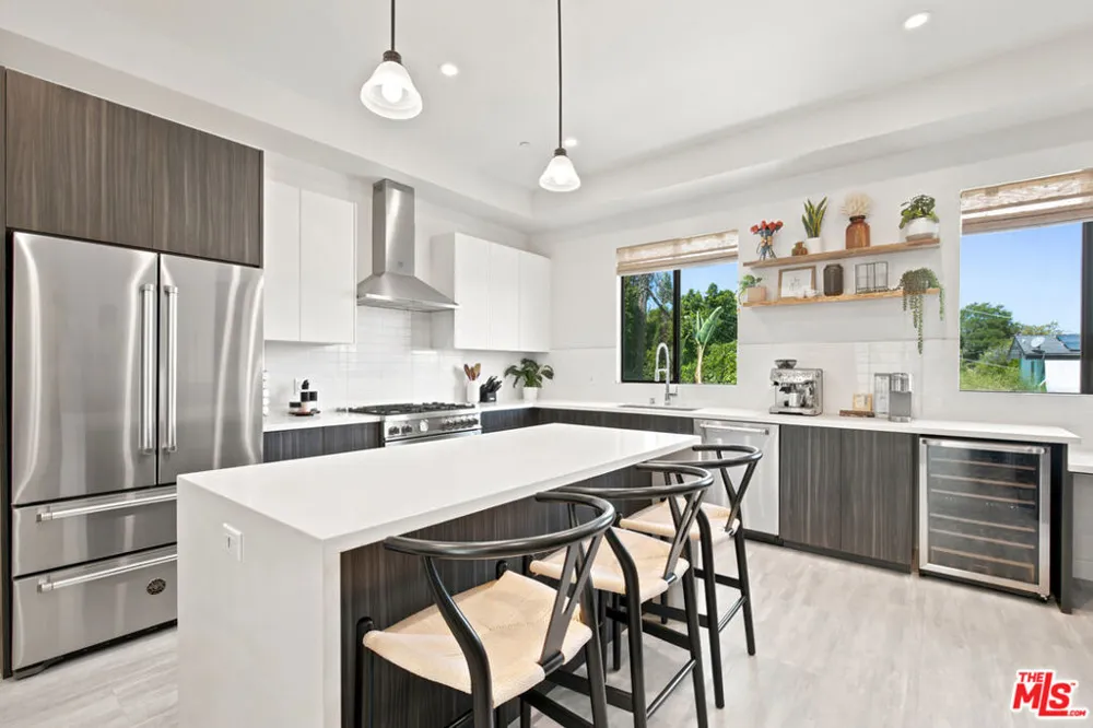 6716 Royce Lane Van Nuys, CA 91411