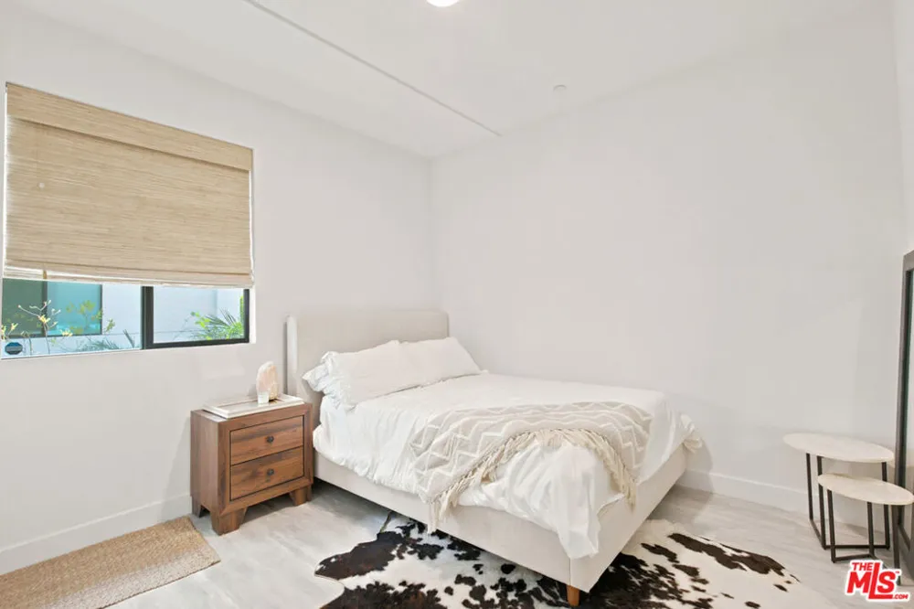 6716 Royce Lane Van Nuys, CA 91411