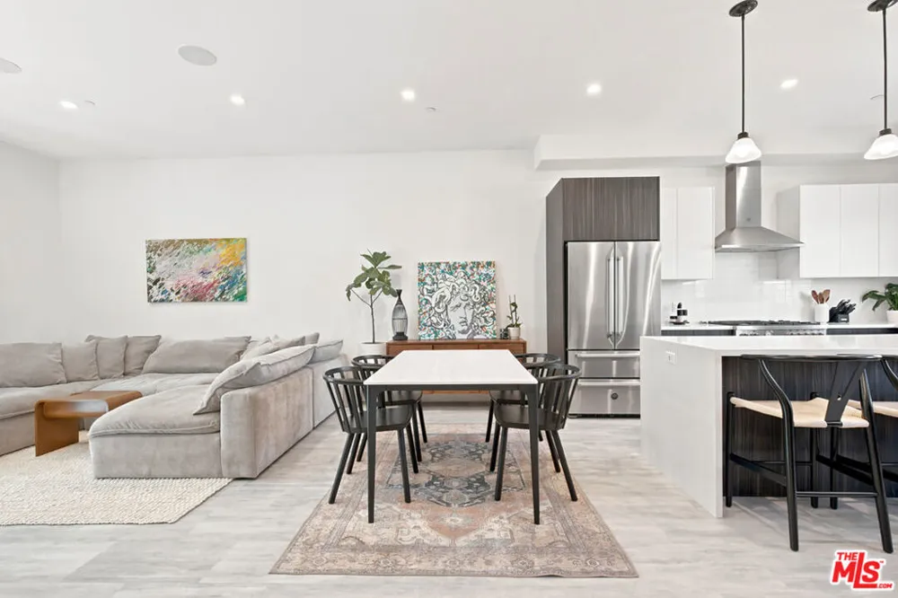 6716 Royce Lane Van Nuys, CA 91411