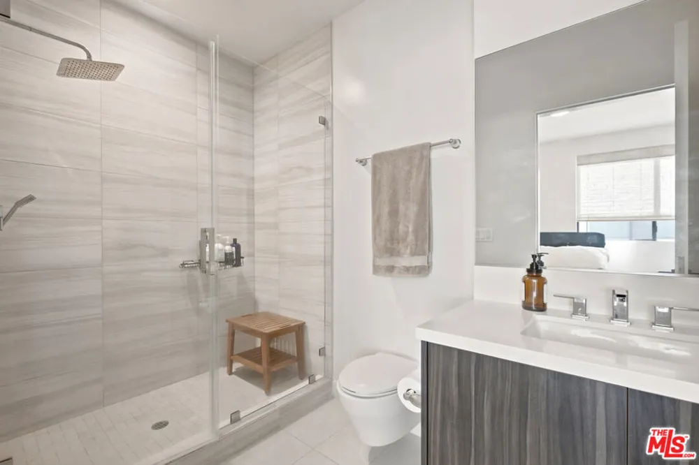 6716 Royce Lane Van Nuys, CA 91411