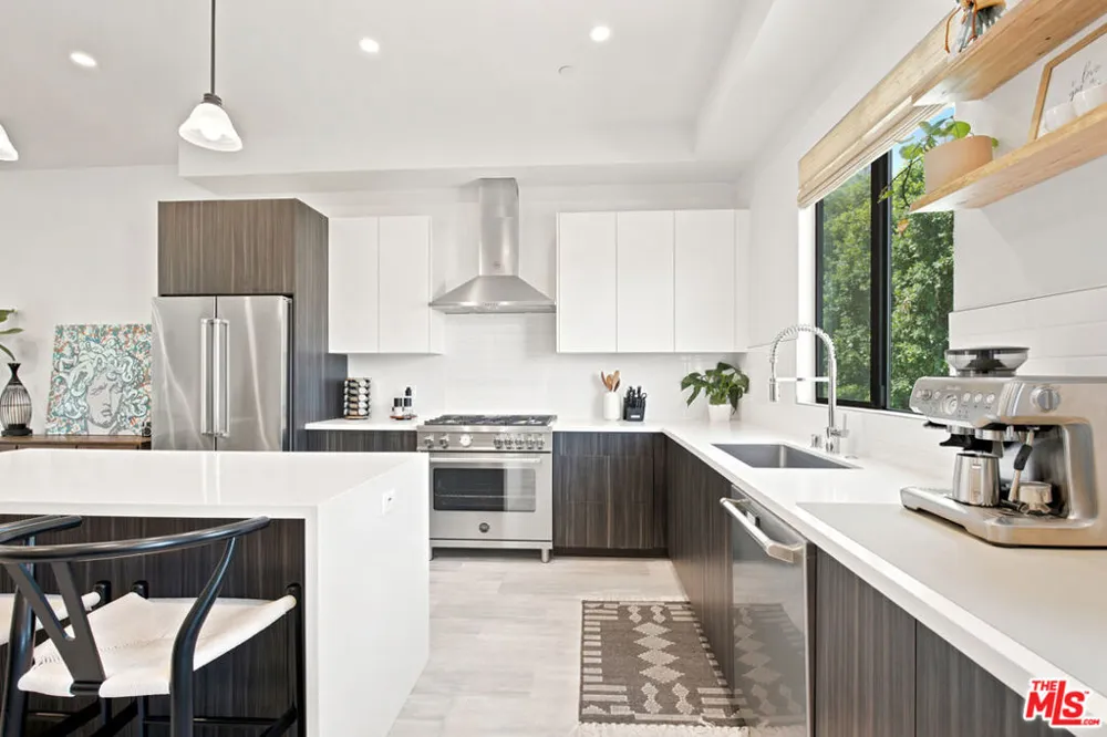 6716 Royce Lane Van Nuys, CA 91411
