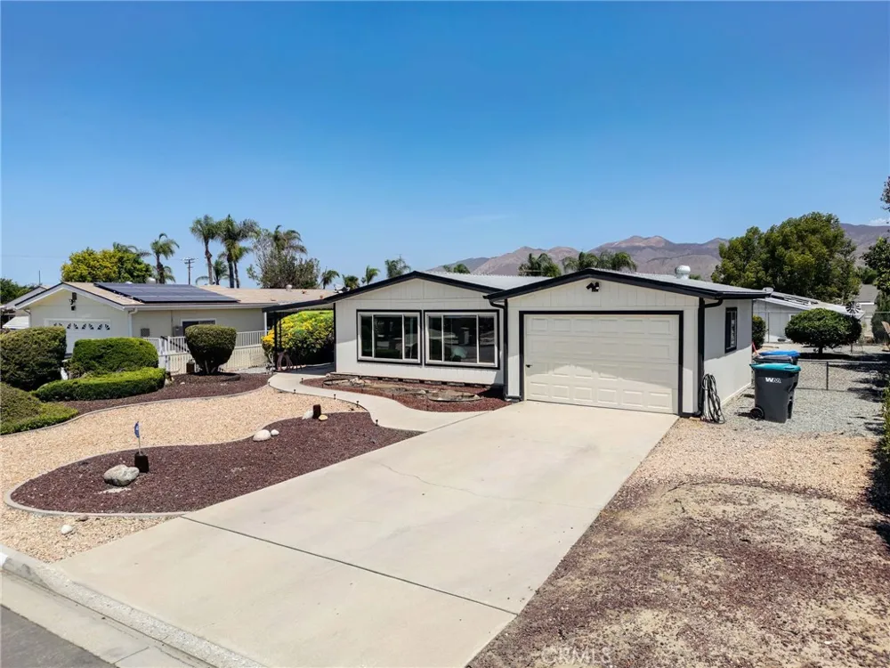 43560 Holder Hemet, CA 92544