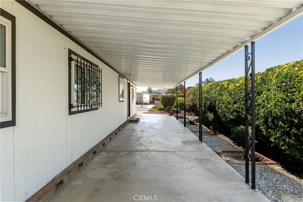 43560 Holder Hemet, CA 92544