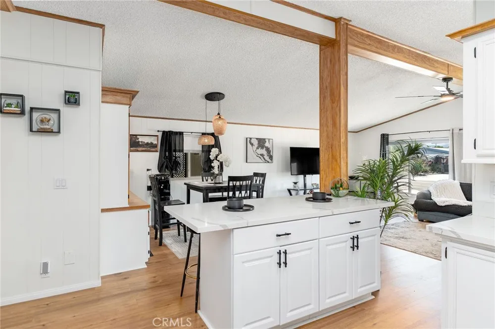43560 Holder Hemet, CA 92544