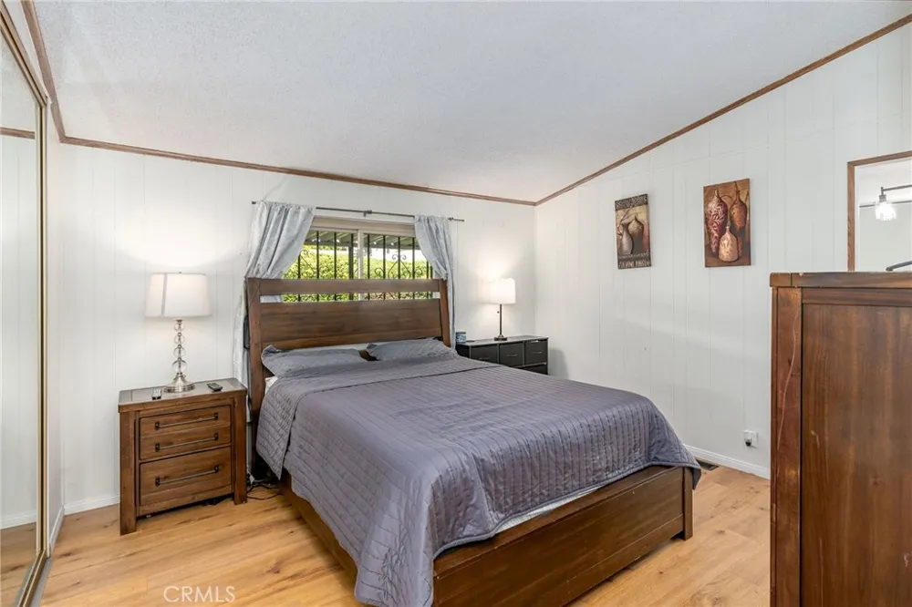 43560 Holder Hemet, CA 92544