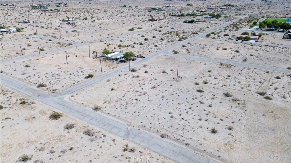 2464 Sea Fair Thermal, CA 92274