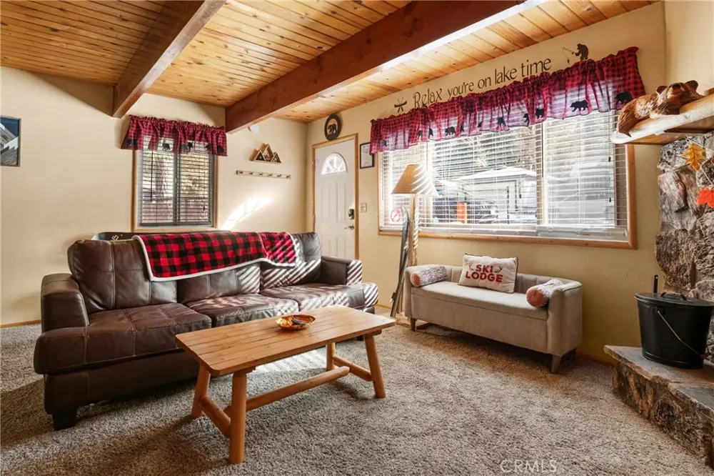 42674 Cedar Big Bear Lake, CA 92315