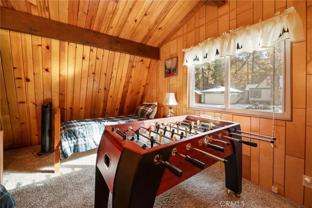 42674 Cedar Big Bear Lake, CA 92315