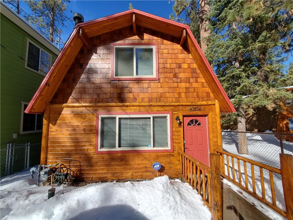42674 Cedar Big Bear Lake, CA 92315