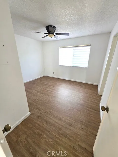 11409 Tampa Los Angeles, CA 91326
