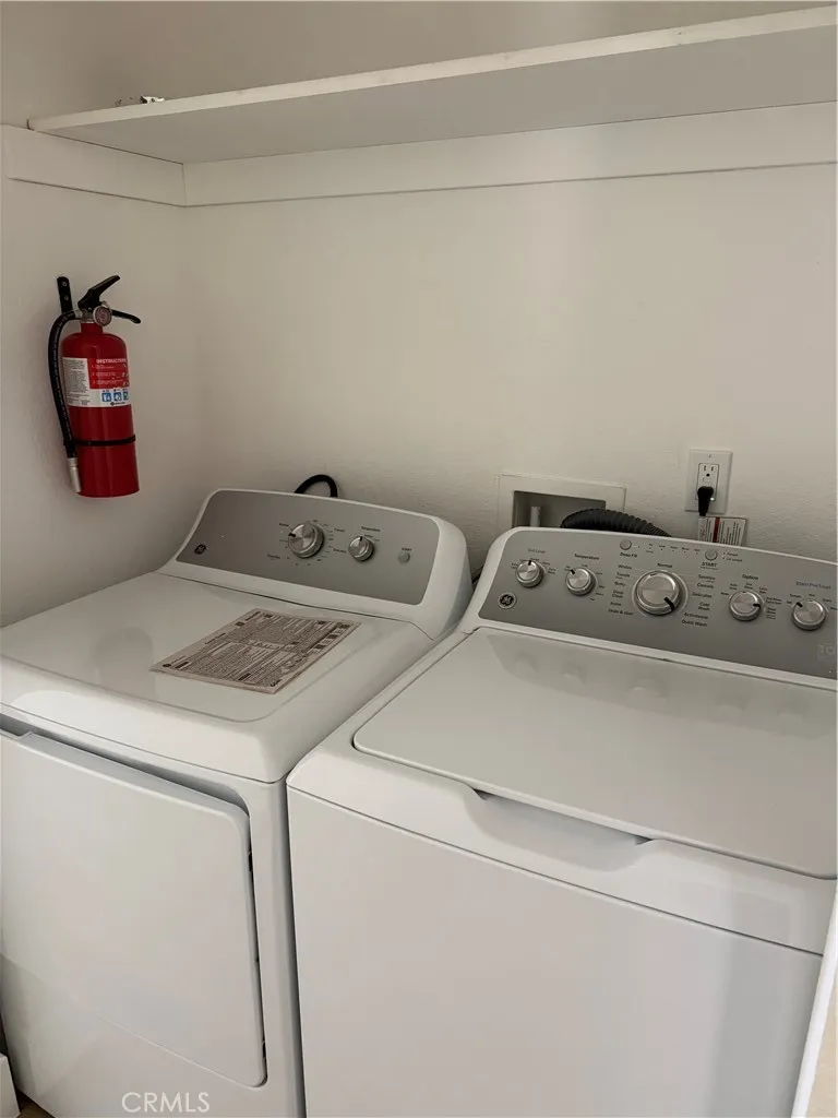 41015 W 41st west Palmdale, CA 93551