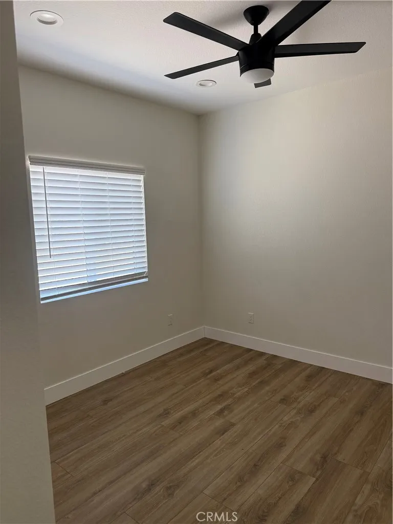 41015 W 41st west Palmdale, CA 93551