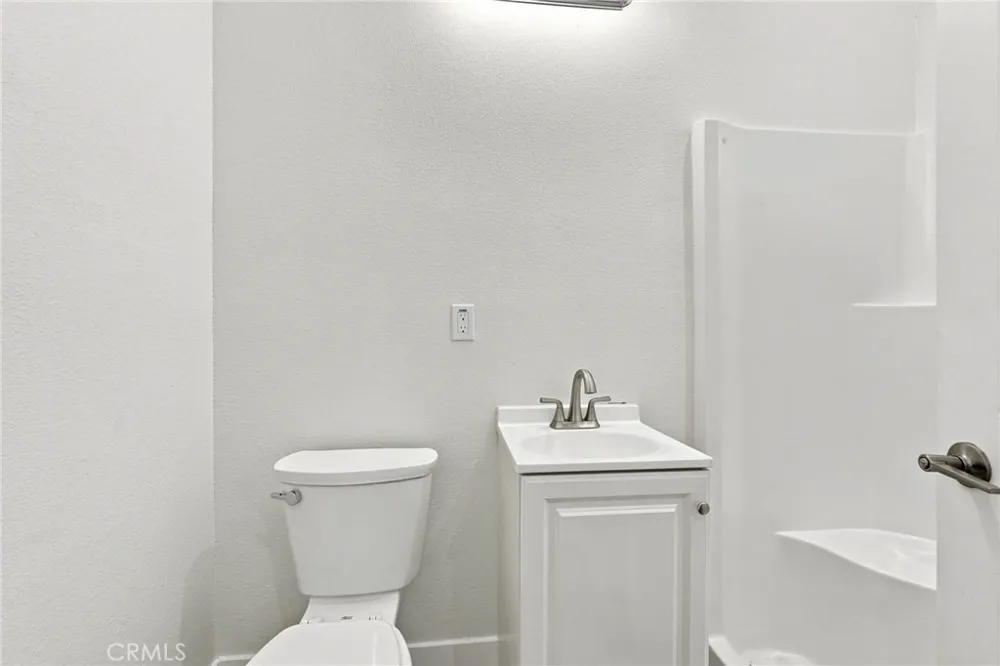 41015 W 41st west Palmdale, CA 93551