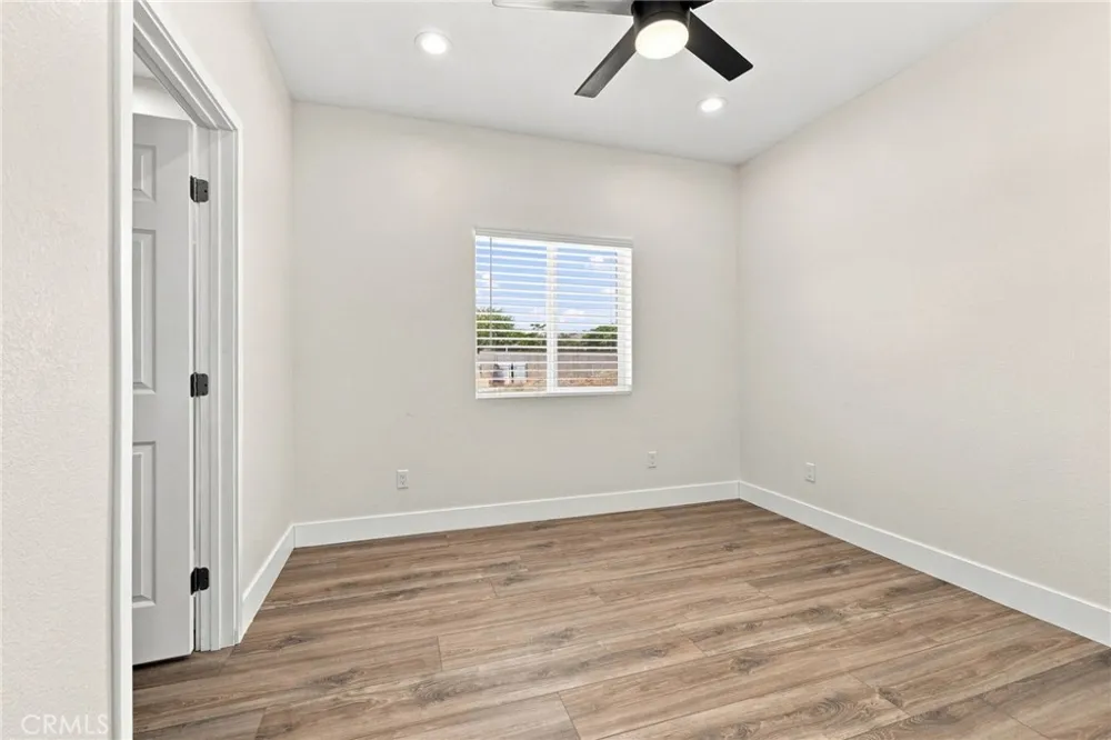 41015 W 41st west Palmdale, CA 93551