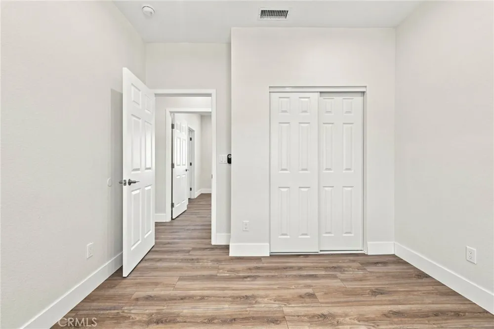 41015 W 41st west Palmdale, CA 93551