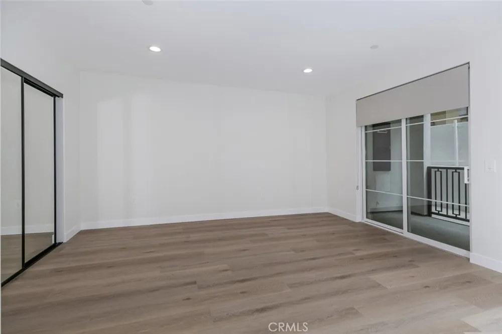 10218 Fernglen #101 Tujunga, CA 91042