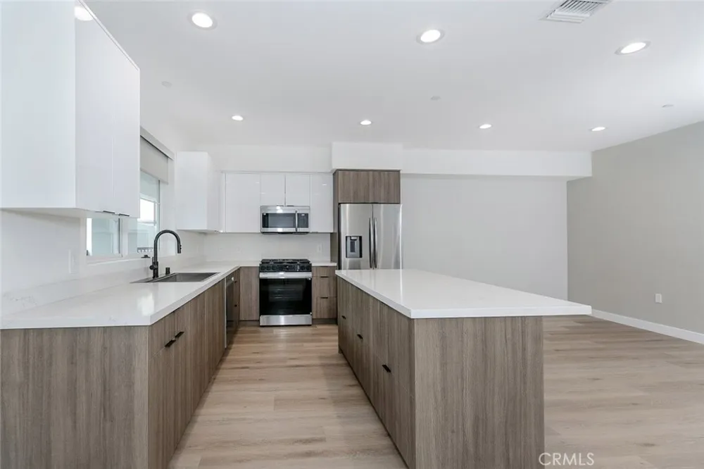 10218 Fernglen #101 Tujunga, CA 91042