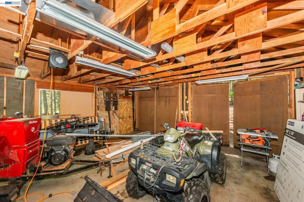 751 Mountain Aire, Ln Trinity Center, CA 96091