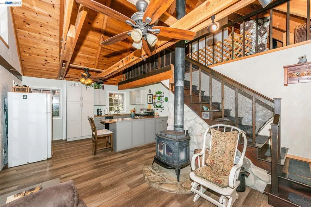 751 Mountain Aire, Ln Trinity Center, CA 96091