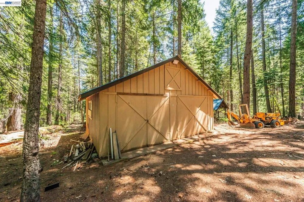 751 Mountain Aire, Ln Trinity Center, CA 96091