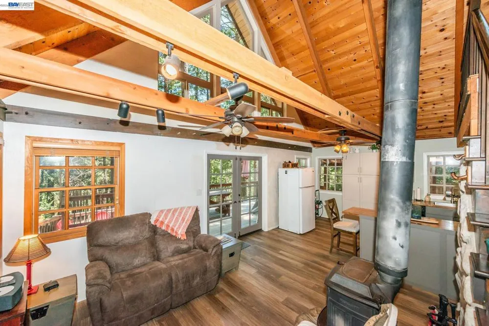 751 Mountain Aire, Ln Trinity Center, CA 96091