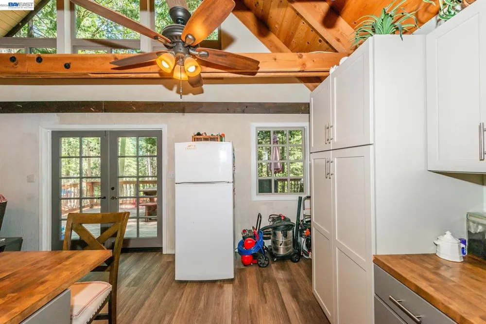751 Mountain Aire, Ln Trinity Center, CA 96091
