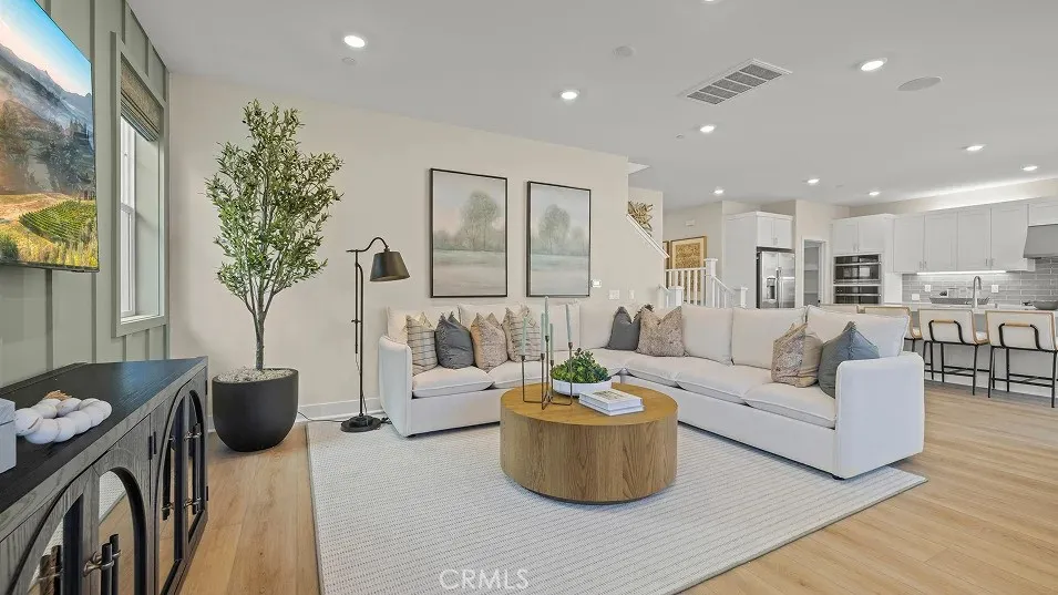 2133 Perdido Lane Santa Paula, CA 93060