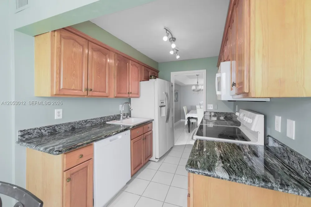 3590 S Ocean Blvd #707 South Palm Beach, FL 33480