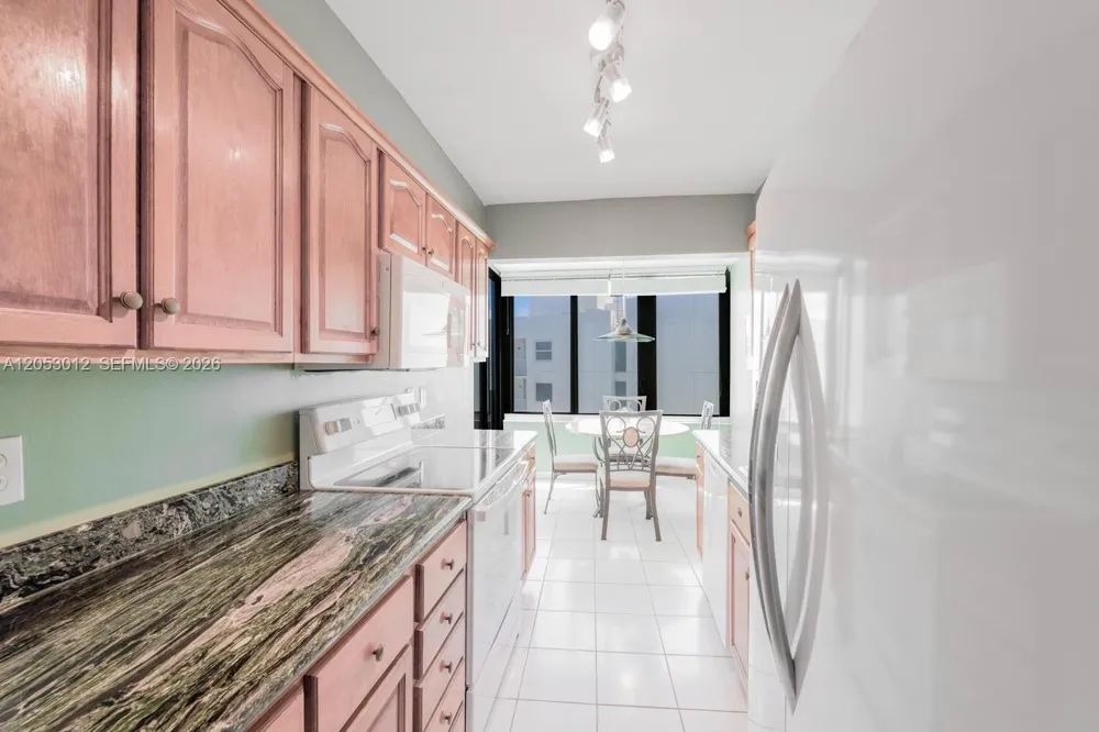 3590 S Ocean Blvd #707 South Palm Beach, FL 33480