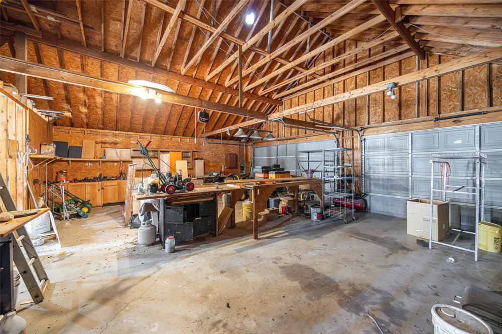 14184 County Road 489 Nevada, TX 75173