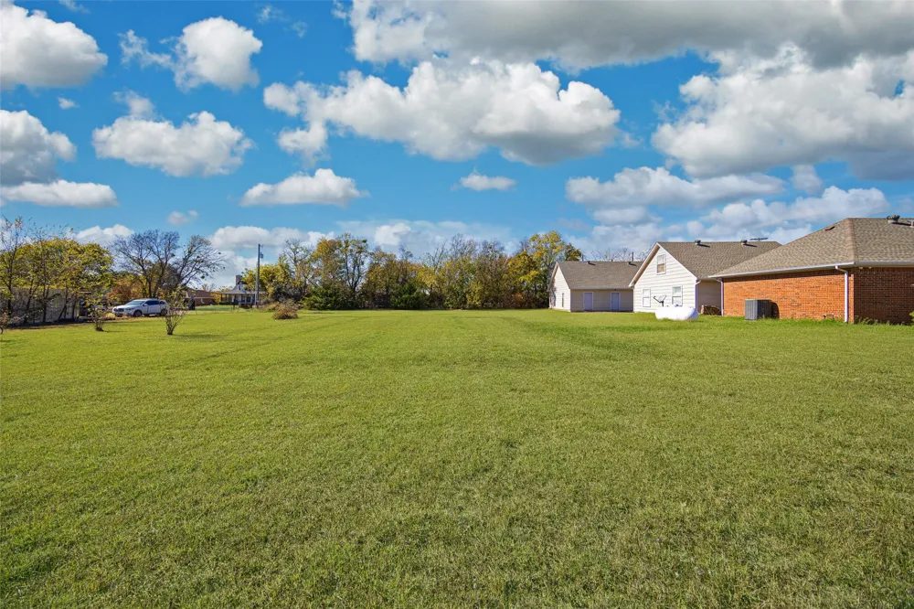 14184 County Road 489 Nevada, TX 75173