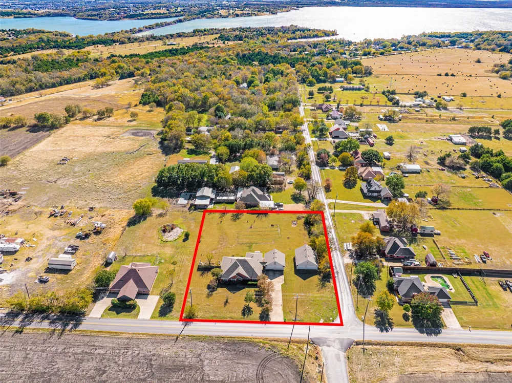 14184 County Road 489 Nevada, TX 75173