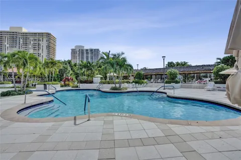 20281 E Country Club Dr #1907