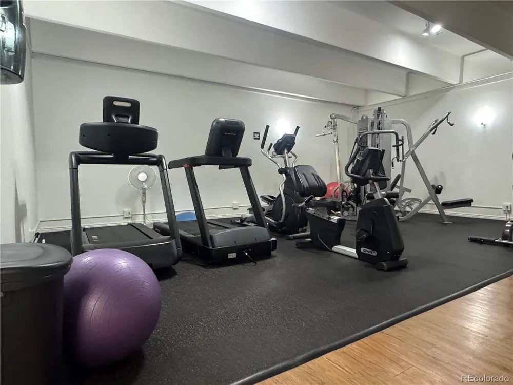 7877 E Mississippi Avenue #301 Denver, CO 80247