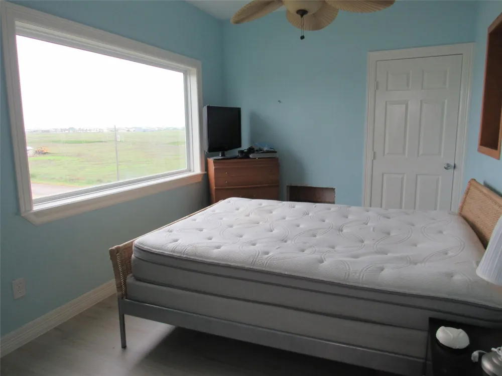 1915 County Road 299 Sargent, TX 77414